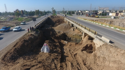 &nbsp;پروژه تعریض پل روی کانال مسیل آب و باقیمانده عملیات اجرایی تقاطع غیر همسطح میدان بسیج اندیمشک